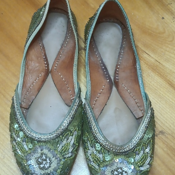 Embroidered Green Women's Flats India Size 7 Sequins - Picture 3 of 13